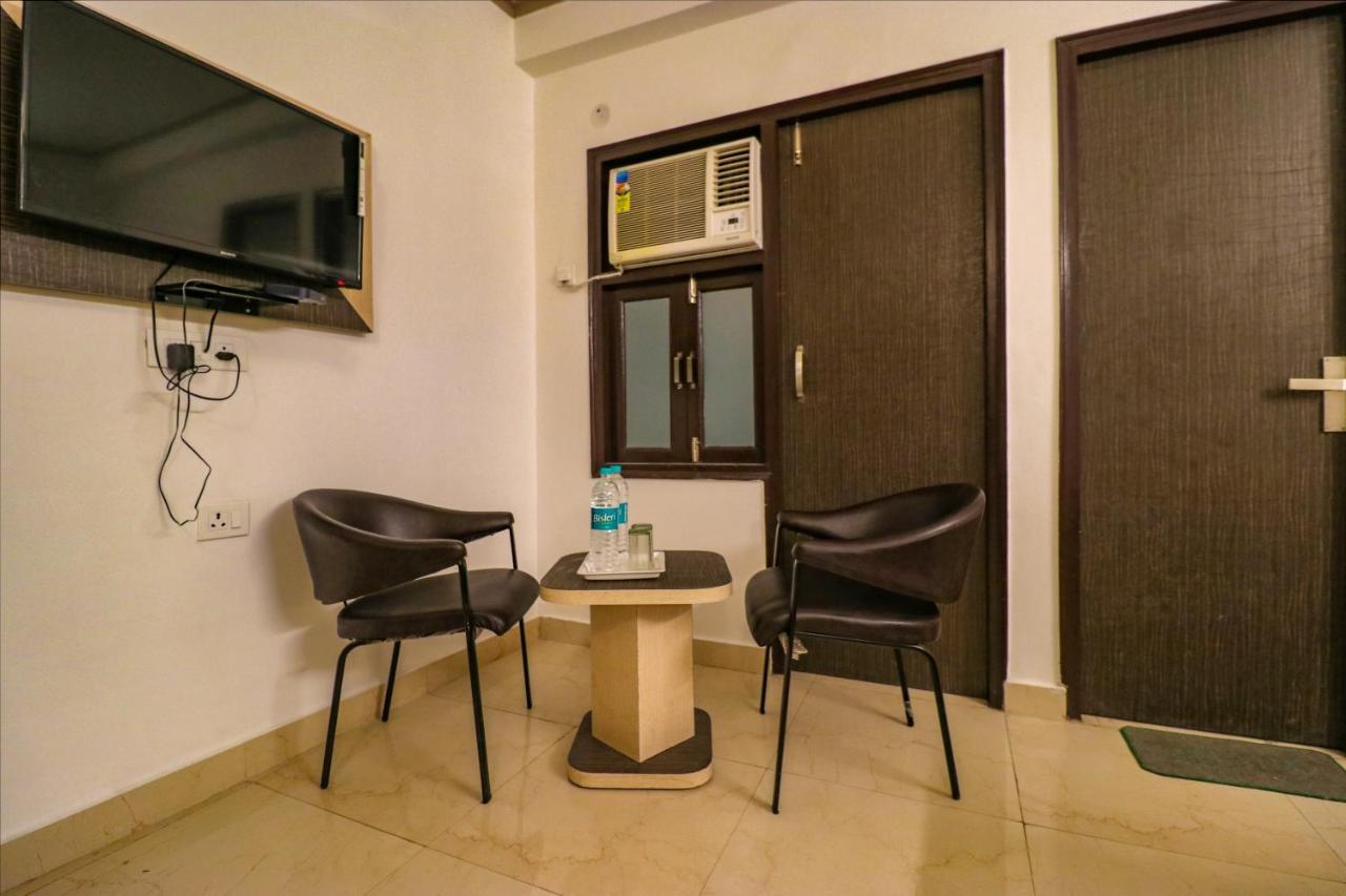 מלון ניו דלהי Fabexpress Dolphin International Near Delhi Airport מראה חיצוני תמונה